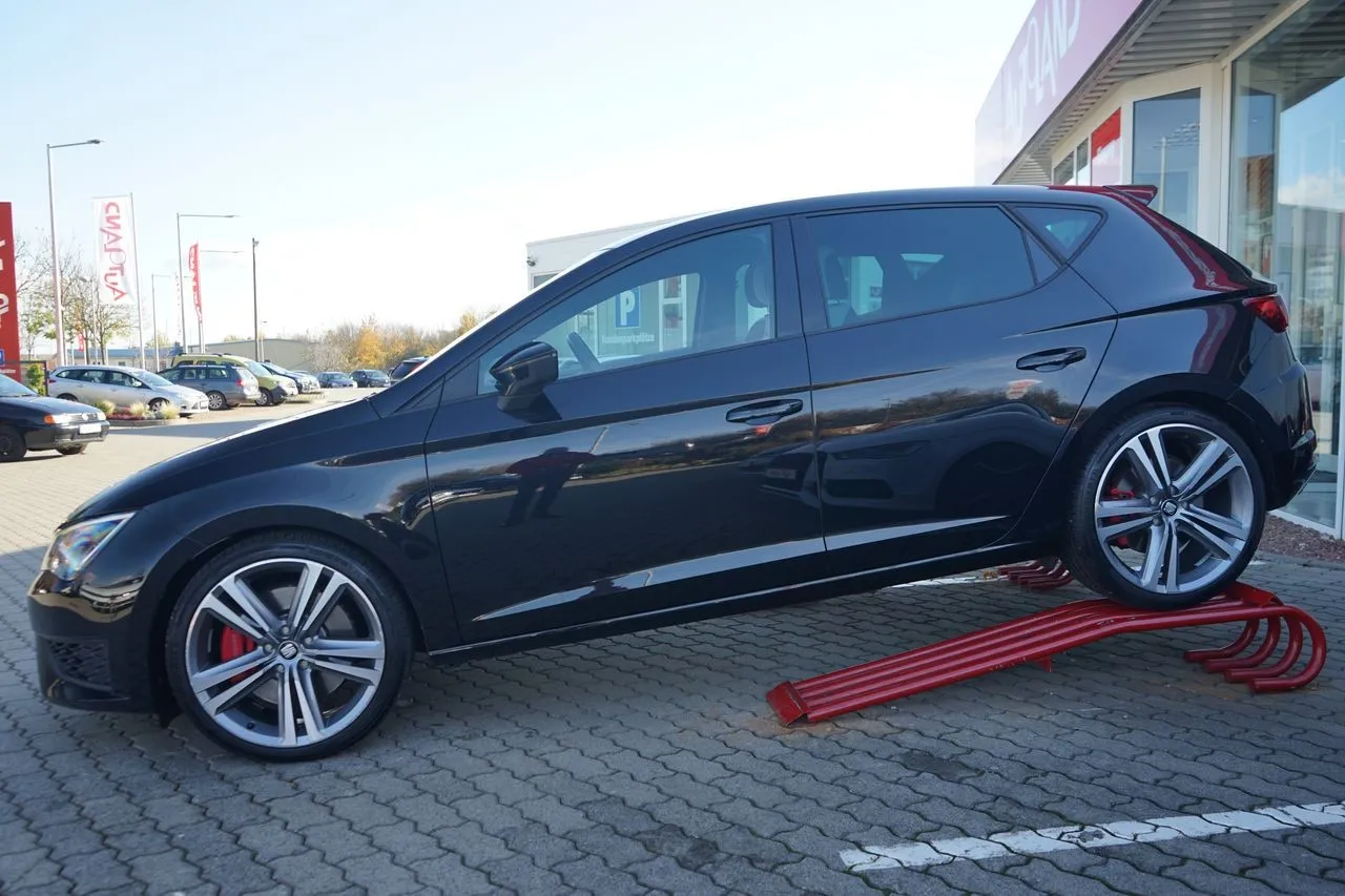 Seat Leon 2.0 TSI Cupra DSG...  Image 3