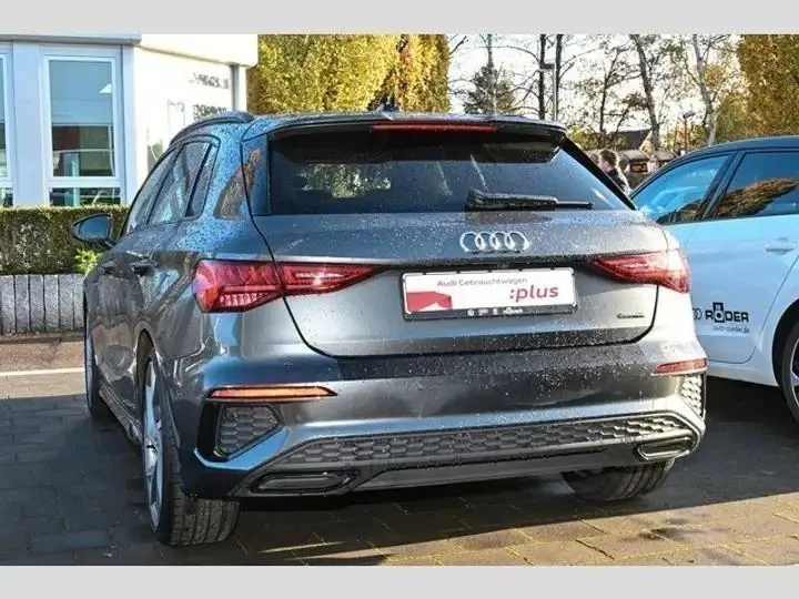 AUDI A3 Image 2